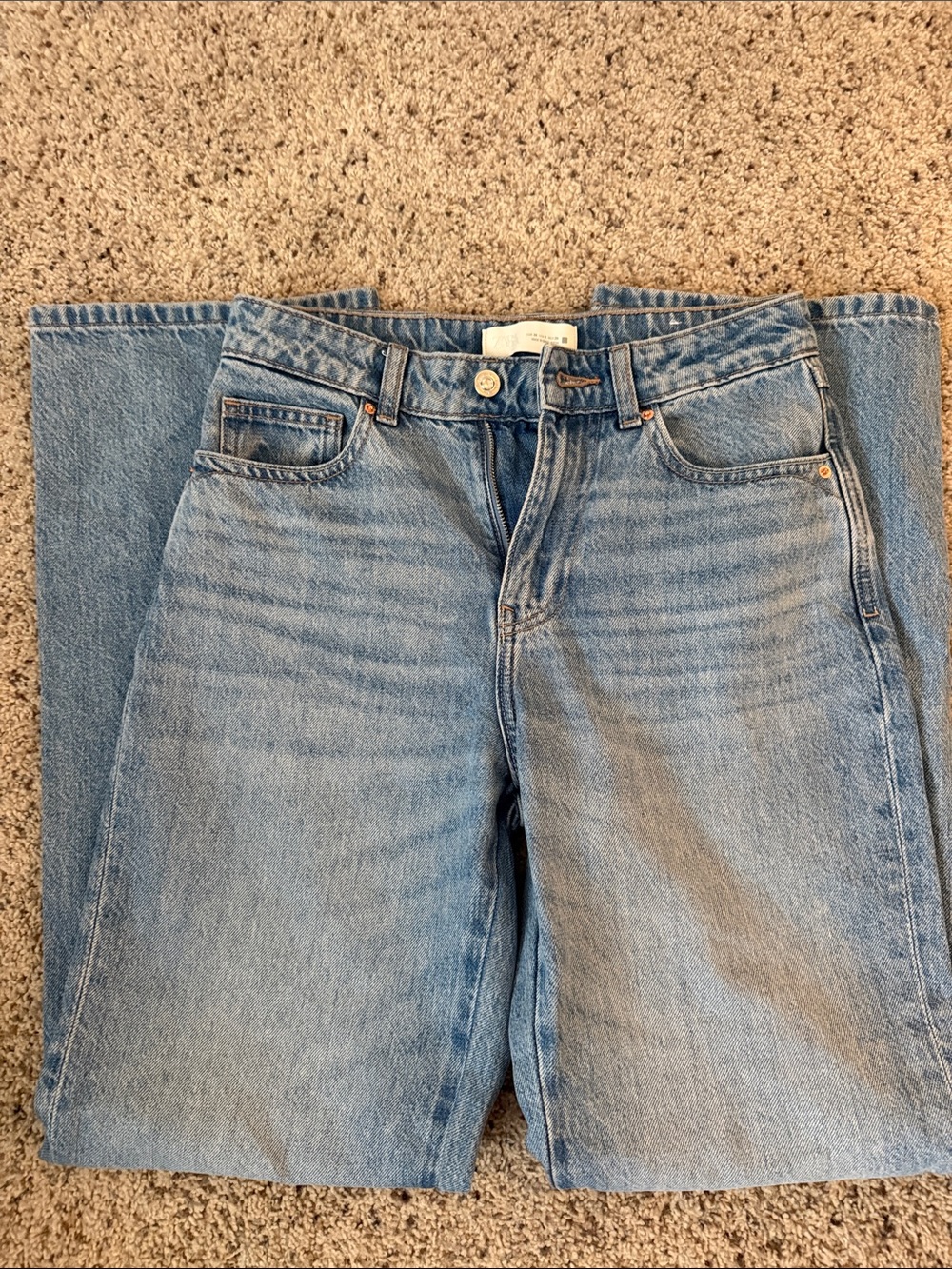Zara Light Blue Straight-Leg Women’s Jeans